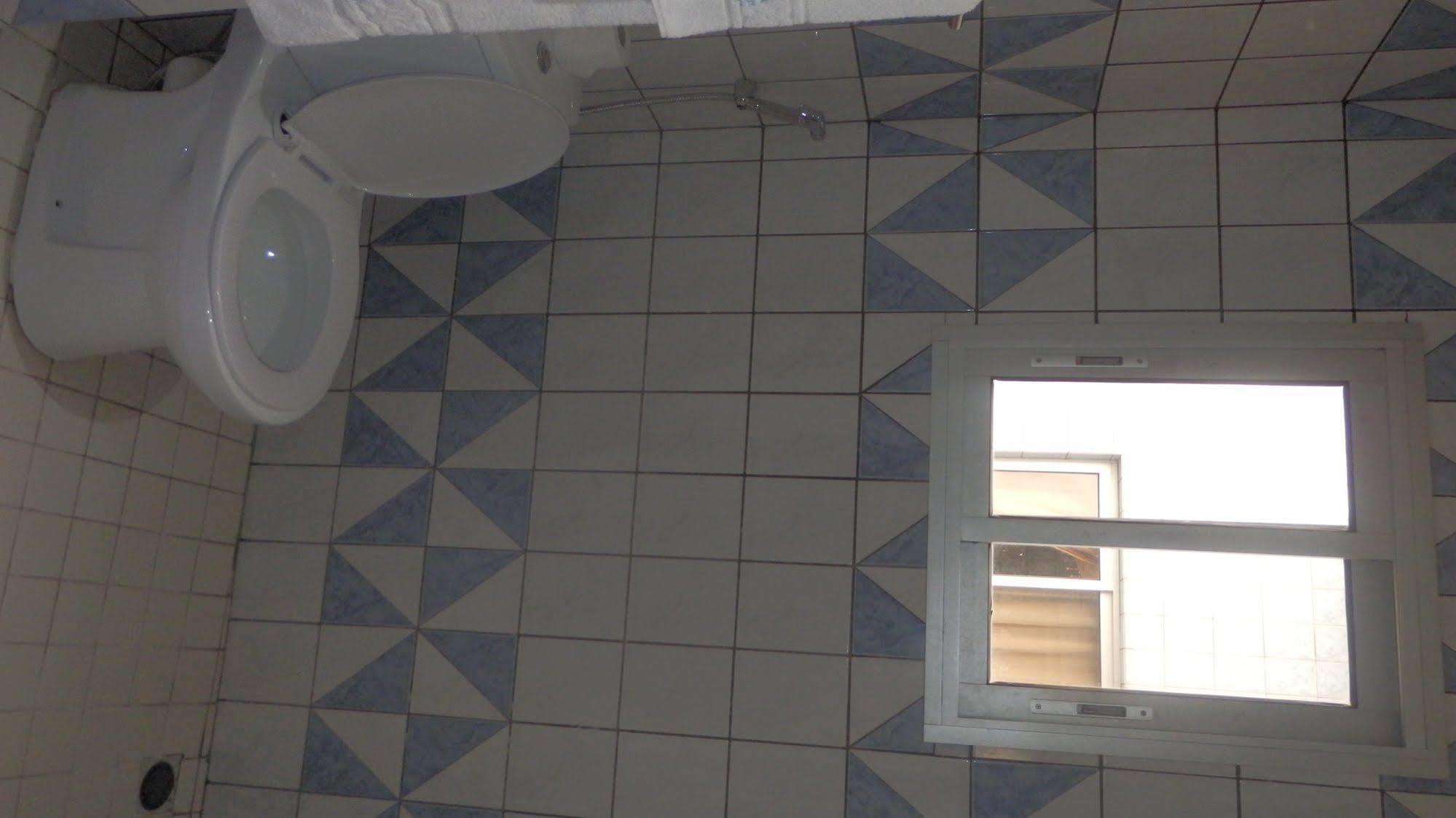 Afrique Hotel Douala Airport Dış mekan fotoğraf