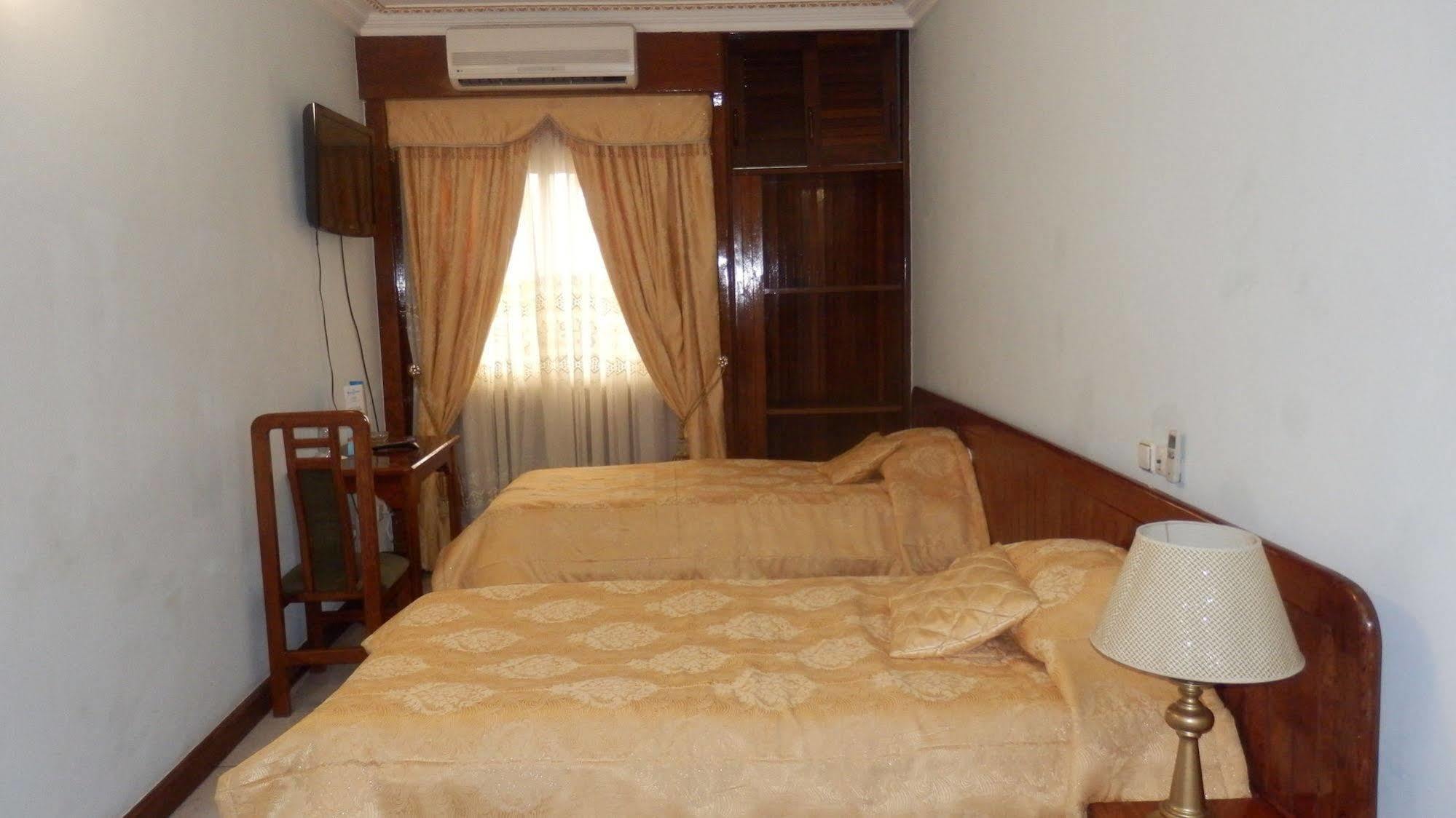Afrique Hotel Douala Airport Dış mekan fotoğraf