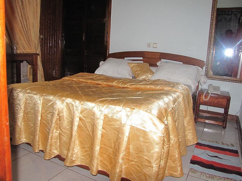 Afrique Hotel Douala Airport Dış mekan fotoğraf